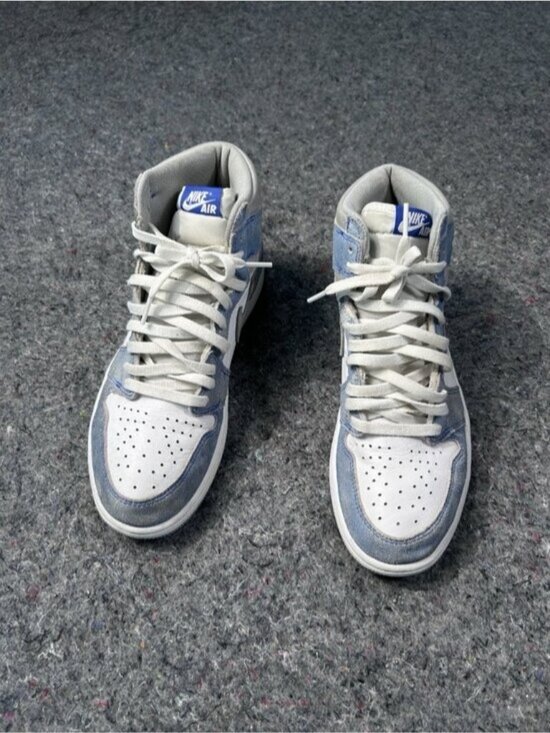 Jordan 1 Retro High-hyper Royal Smoke Grey Size 10